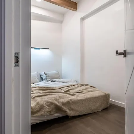 Butas Domillion Cozy 3bdr In Oldtown P364b Vilnius