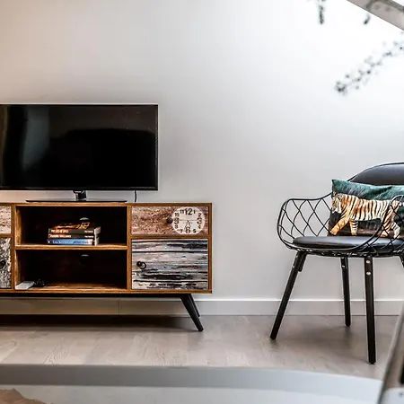 Butas Domillion Cozy 3bdr In Oldtown P364b Vilnius